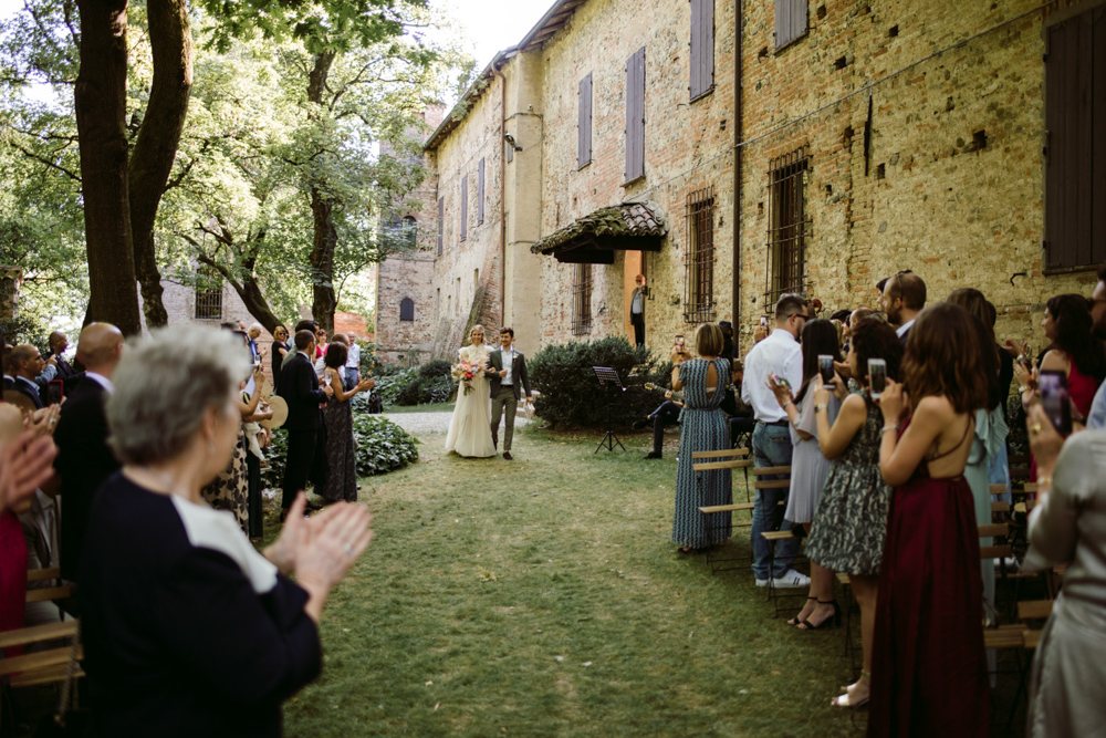 relaxed wedding castello di paderna