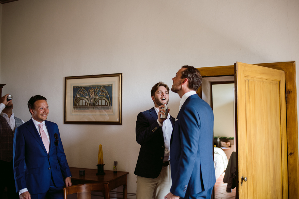 dutch destination wedding in Tuscany