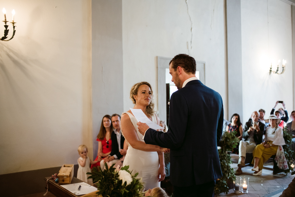 dutch destination wedding in Tuscany